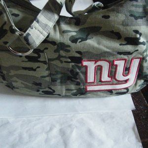 Green Camo Bag New York Emblem